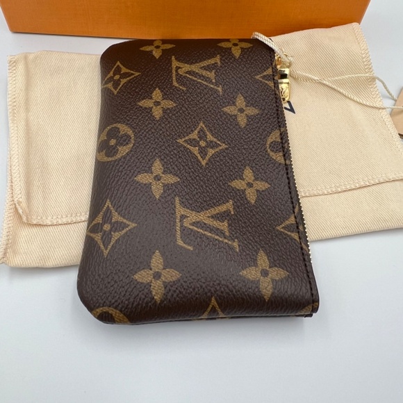 NEW LOUIS VUITTON Key Pouch S - Picture 4 of 16